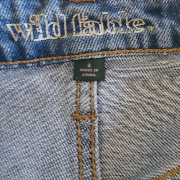 3/$12 High Rise Light Wash Shorts - Picture 3 of 6